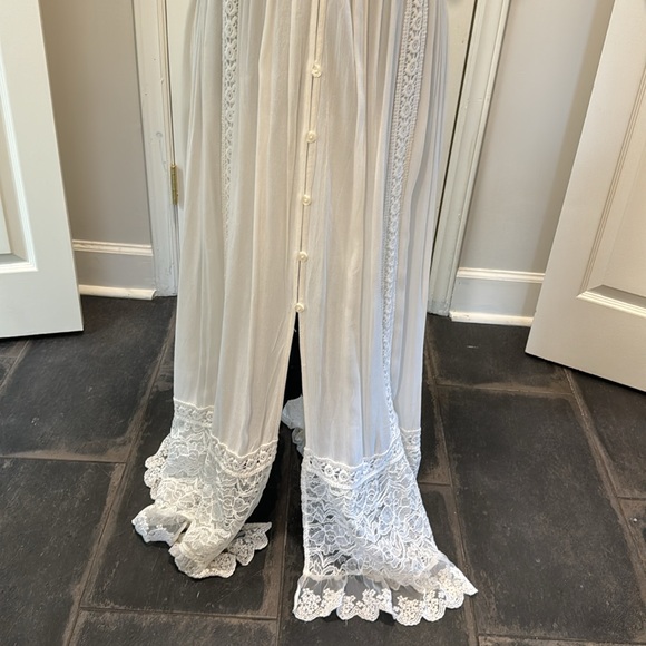 XS Band of Gypsies Gown - Picture 4 of 5